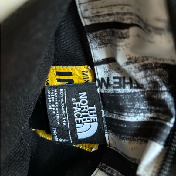 North Face Reversible Jacket - Picture 5 of 8
